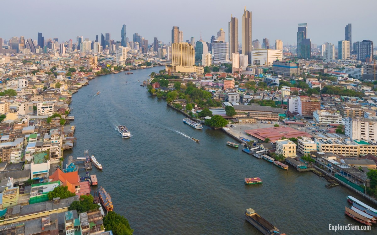 The Chao Phraya River: Lifeblood of Bangkok